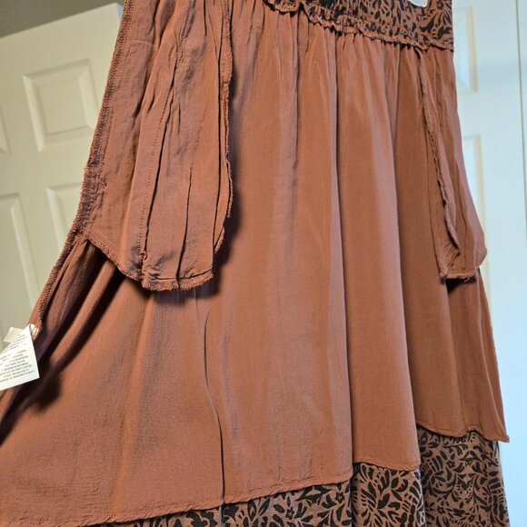 Reitmans Signature A-line skirt. Just below the knee. Size 10. - Picture 3 of 4